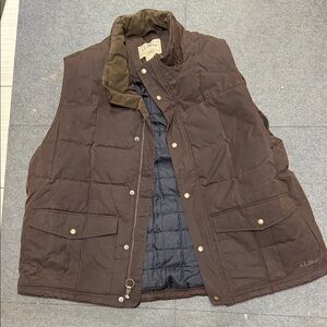 L.L. Bean Men's Dark Brown Quilted Vest